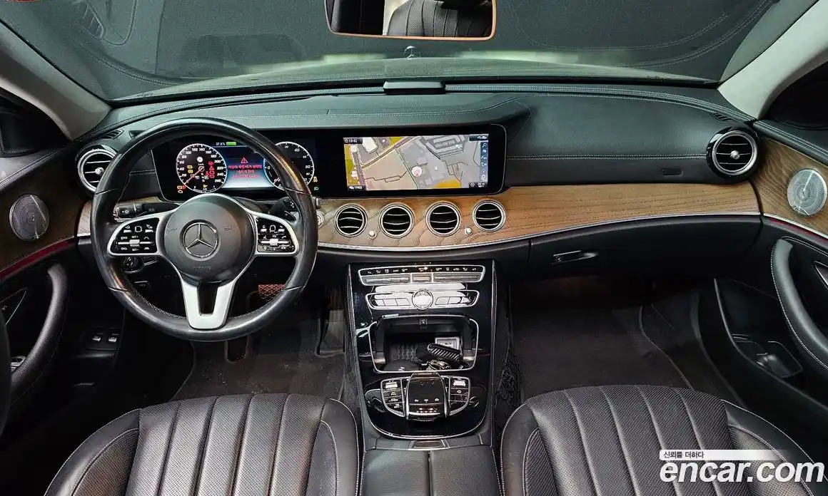 Mercedes-Benz E-Class 2020 2.0 гидро в Москве № 195606, фото 7
