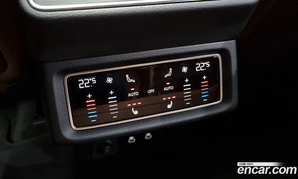 Audi Q8 e-tron 2024 0.3 гидро в Москве № 195886, фото 17