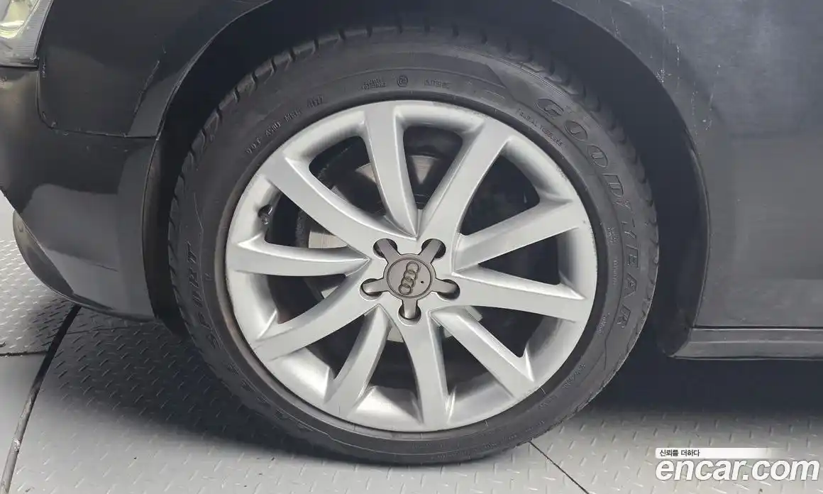 Audi A4 2015 2.0 гидро в Москве № 196607, фото 5