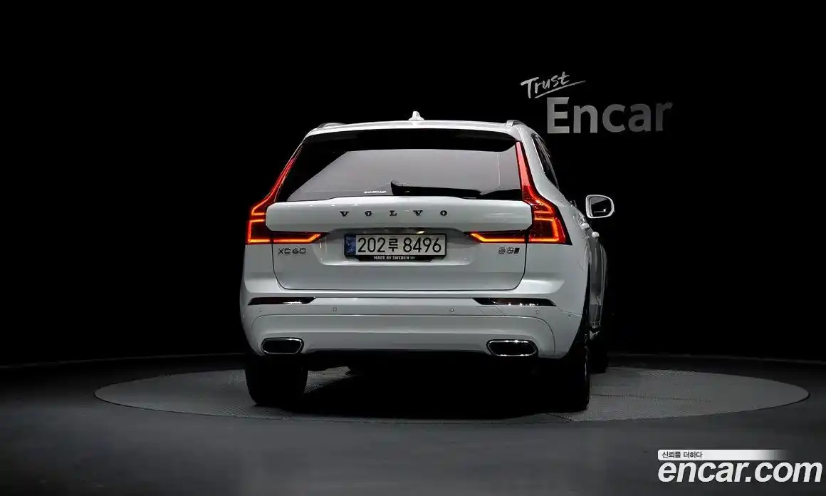 Volvo XC60 2021 2.0 гидро в Москве № 197012, фото 4
