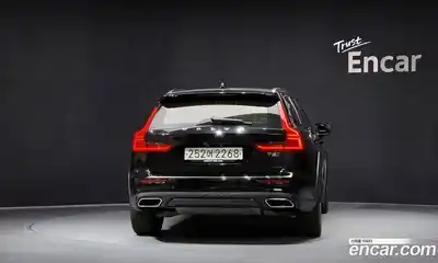 Volvo V60 2020 2.0 гидро в Москве № 197027, миниатюра 4