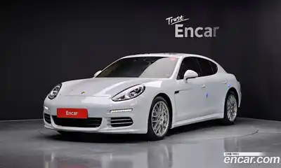 Porsche Panamera, 2016