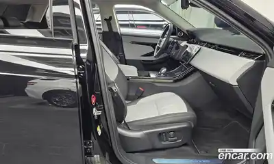 Land Rover Range-Rover Evoque 2025 2.0 гидро в Москве № 198036, миниатюра 11
