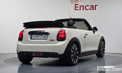 Mini Cooper Convertible 2021 1.5 гидро в Москве № 198404, миниатюра 2