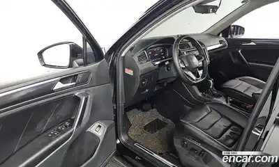Volkswagen Tiguan 2021 2.0 гидро в Москве № 199236, миниатюра 11