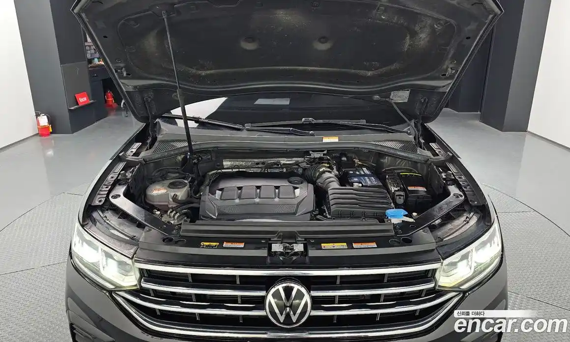 Volkswagen Tiguan 2021 2.0 гидро в Москве № 199236, фото 6