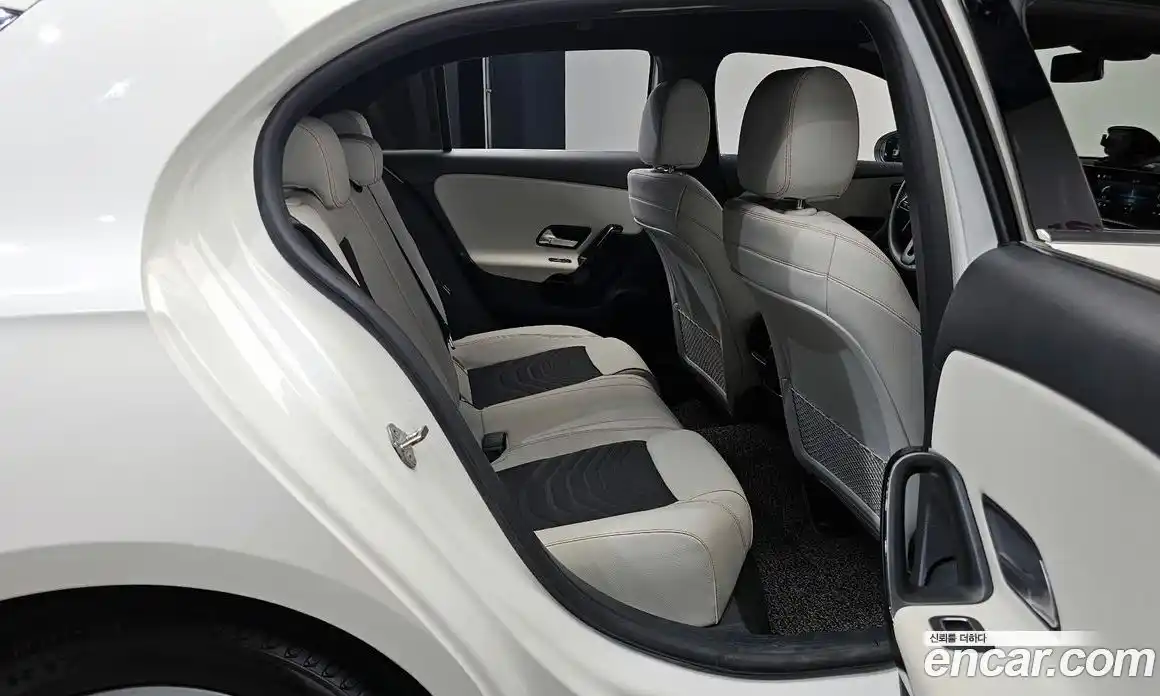 Mercedes-Benz A-Class 2020 2.0 гидро в Москве № 204490, фото 12