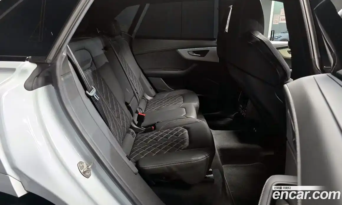 Audi Q8 2023 3.0 гидро в Москве № 212302, фото 12