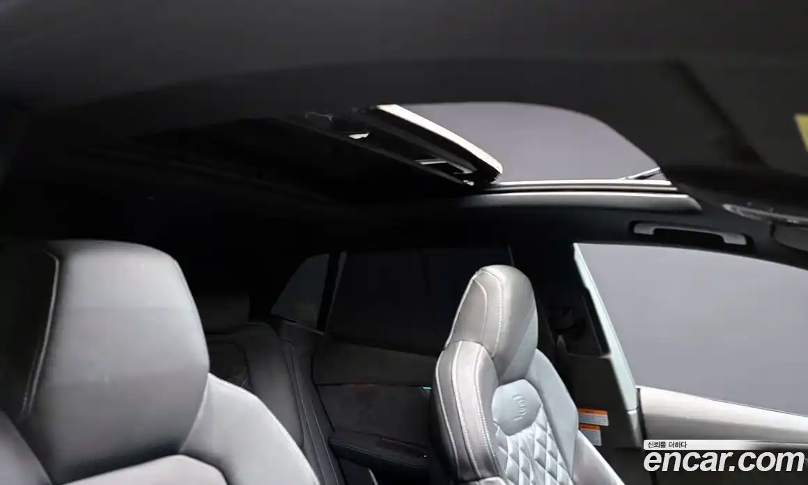 Audi Q8 2023 3.0 гидро в Москве № 212302, фото 18
