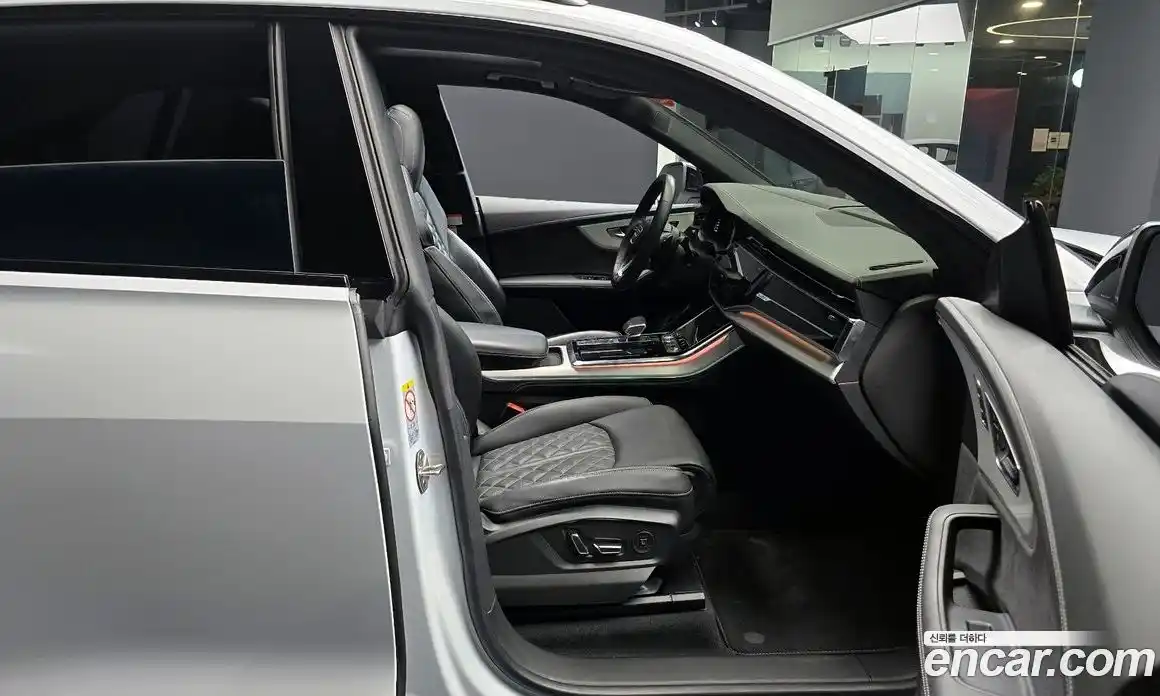 Audi Q8 2023 3.0 гидро в Москве № 212302, фото 10