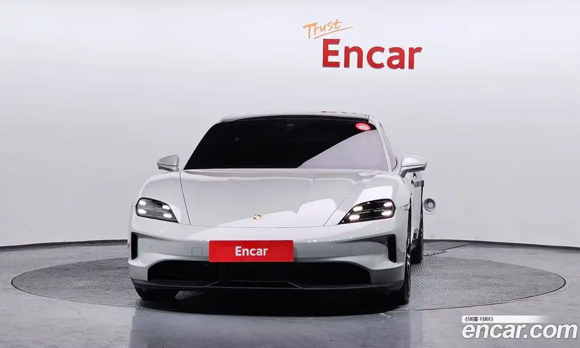 Porsche Taycan 2025 0.1 гидро в Москве № 212966, фото 3
