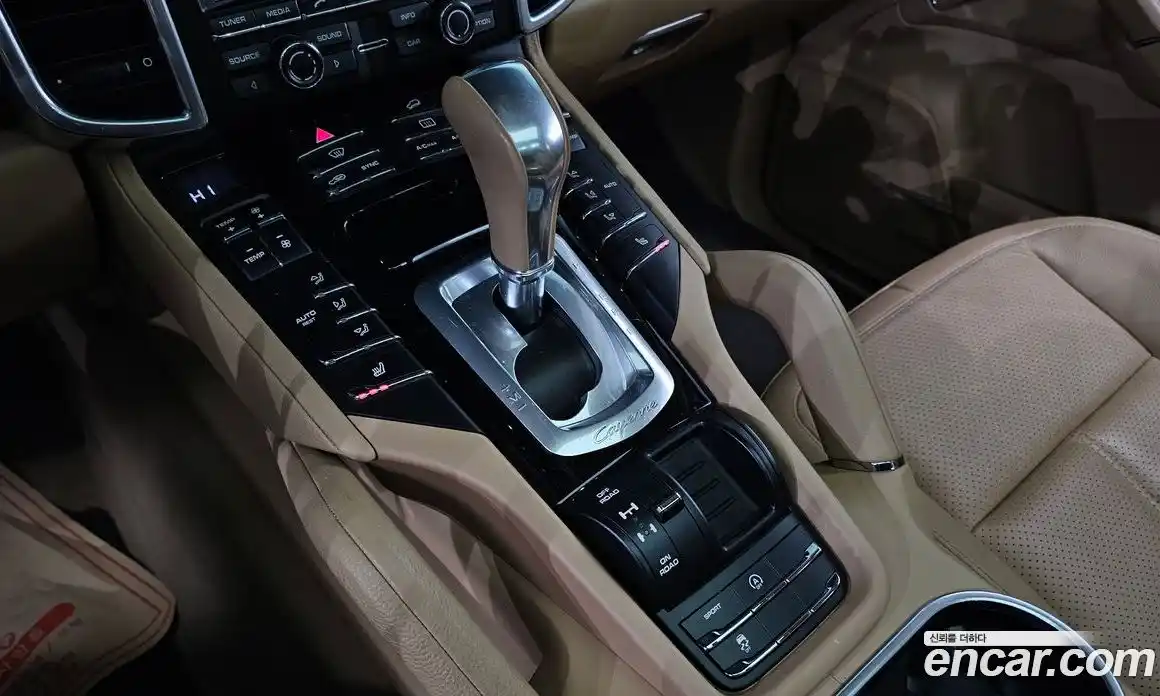 Porsche Cayenne 2015 3.6 гидро в Москве № 213274, фото 9