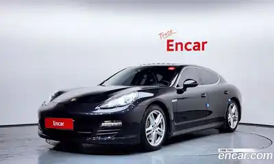 Porsche Panamera, 2011