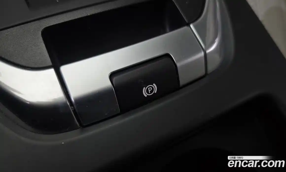 Land Rover Discovery Sport 2016 2.0 гидро в Москве № 213474, фото 17