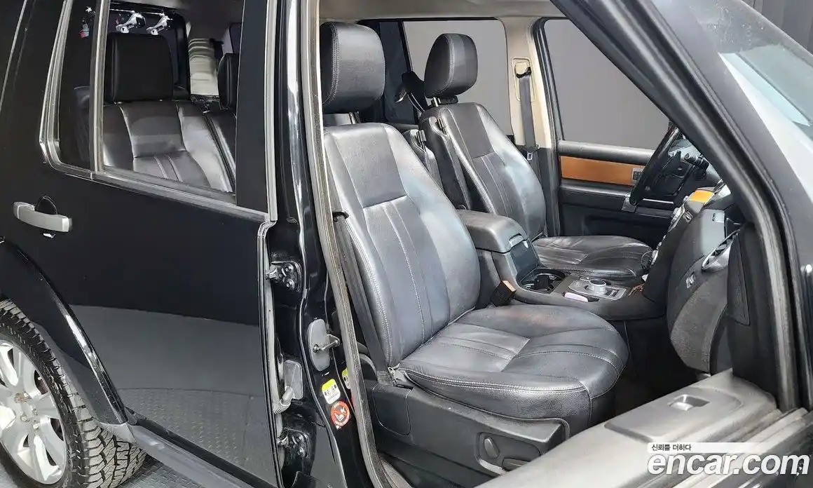 Land Rover Discovery 2015 3.0 гидро в Москве № 213861, фото 12