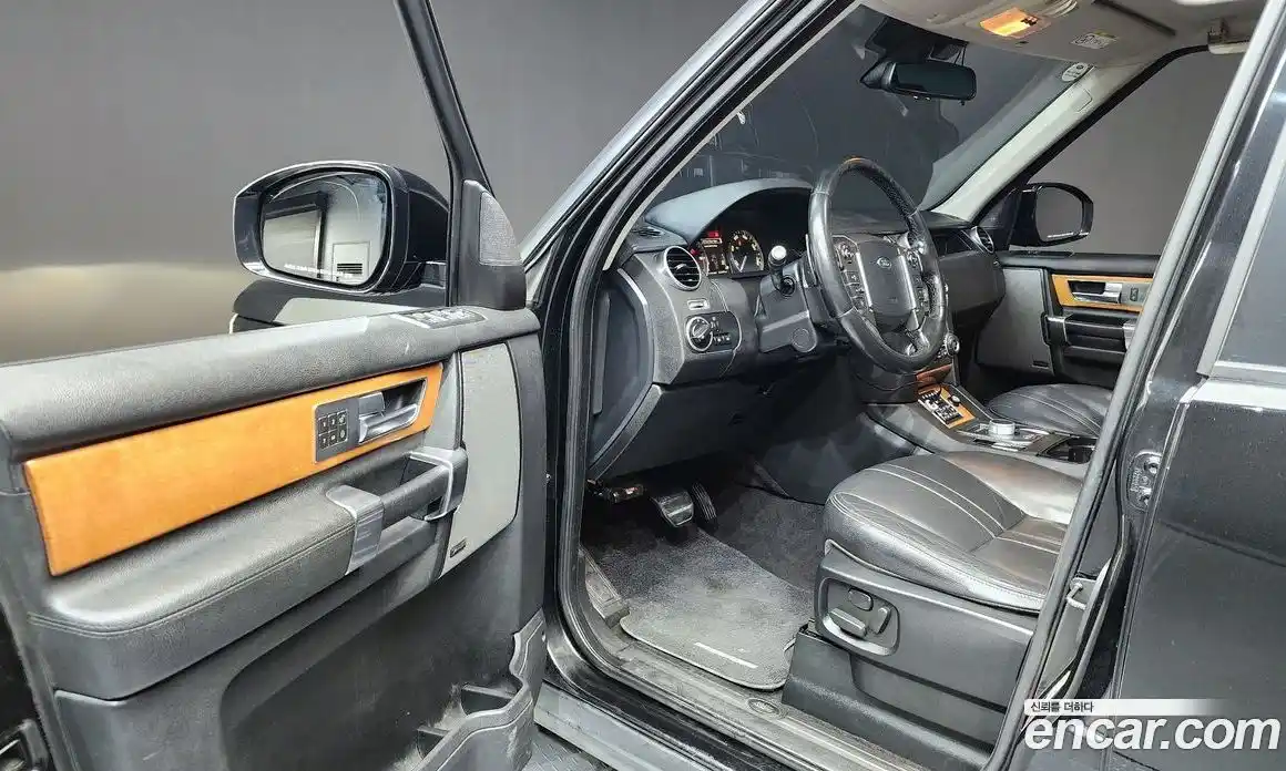 Land Rover Discovery 2015 3.0 гидро в Москве № 213861, фото 10