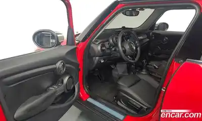 Mini Cooper 2020 1.5 гидро в Москве № 214043, миниатюра 9