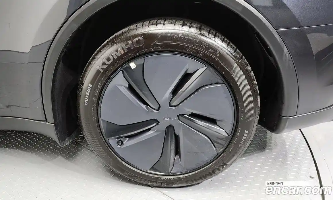 Tesla Model Y 2025 0.2 гидро в Москве № 214450, фото 5