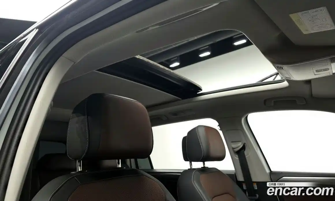 Volkswagen Tiguan 2023 2.0 гидро в Москве № 214993, фото 17