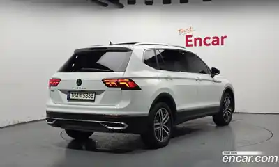 Volkswagen Tiguan 2023 2.0 гидро в Москве № 214993, миниатюра 2
