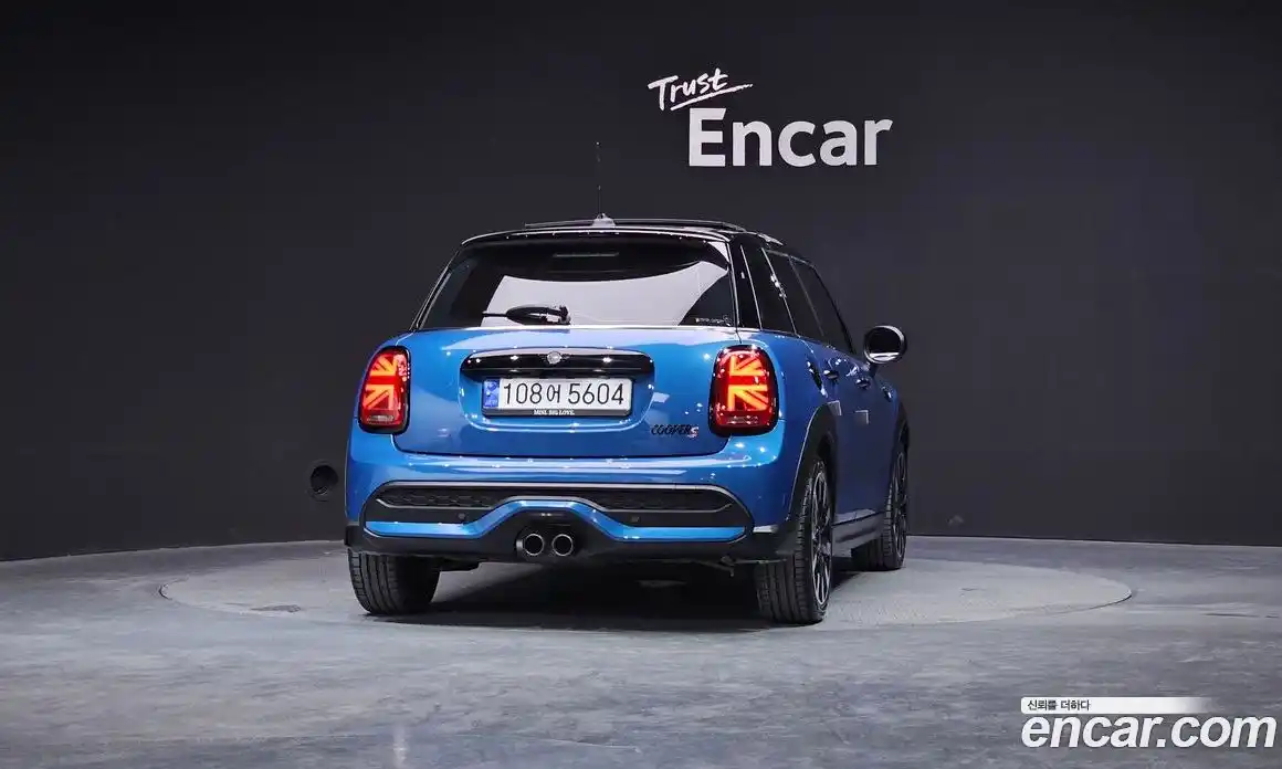 Mini Cooper 2023 2.0 гидро в Москве № 221526, фото 4