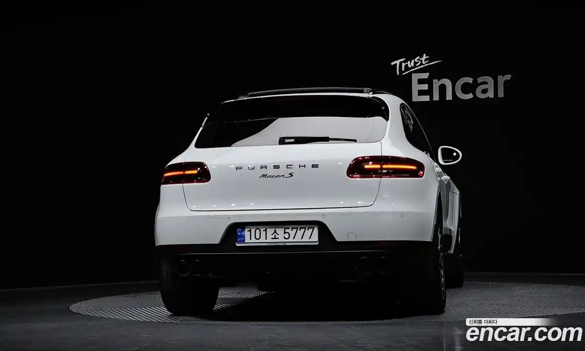 Porsche Macan 2016 3.0 гидро в Москве № 230995, фото 4
