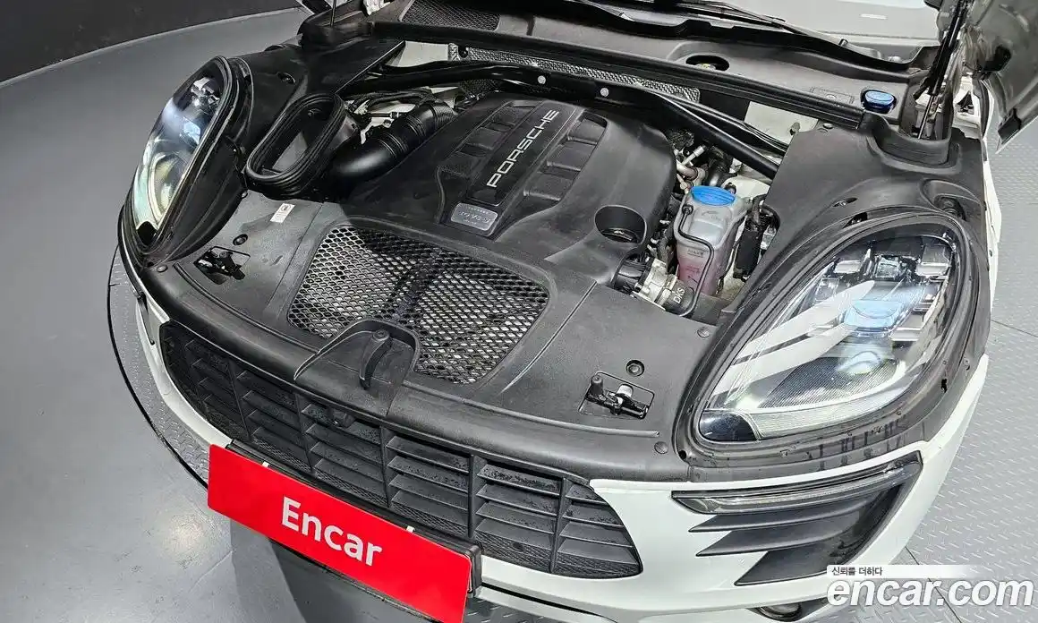 Porsche Macan 2016 3.0 гидро в Москве № 230995, фото 6
