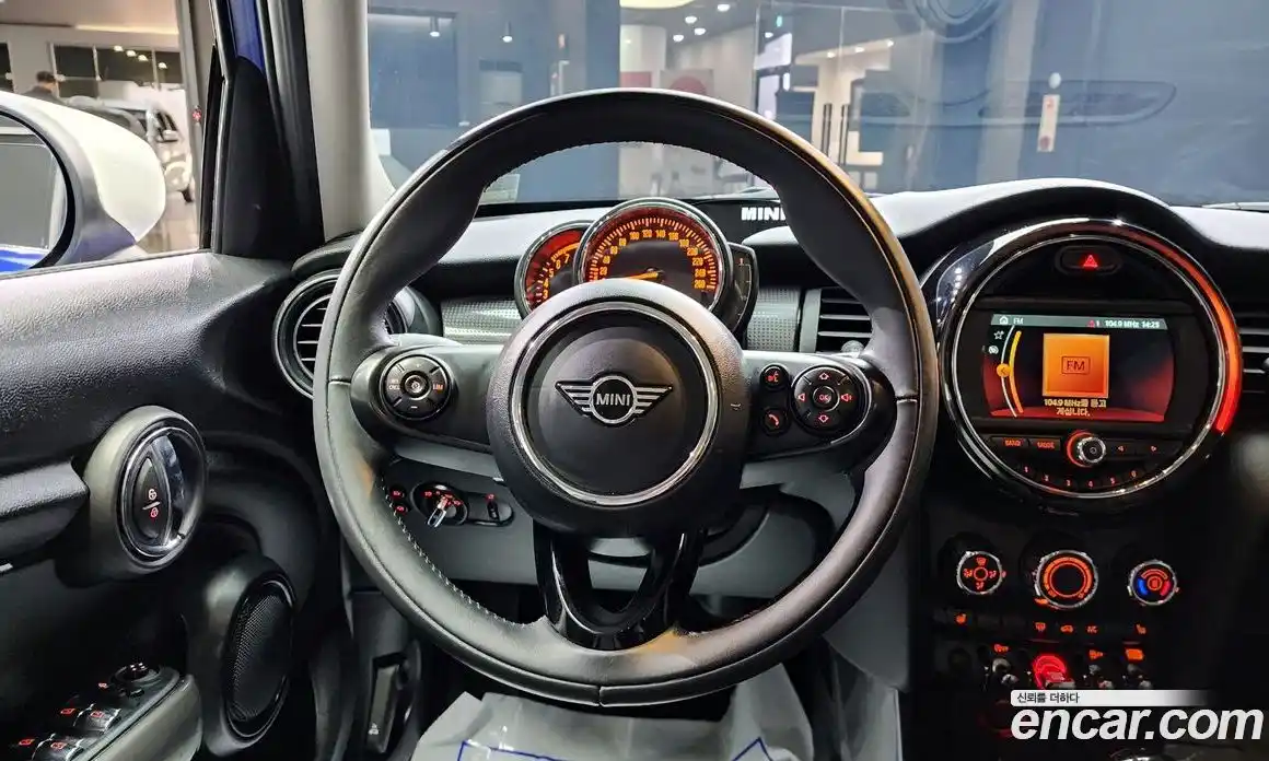 Mini Cooper 2020 1.5 гидро в Москве № 231433, фото 14