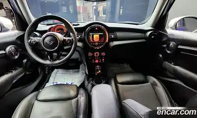 Mini Cooper 2020 1.5 гидро в Москве № 231433, миниатюра 7