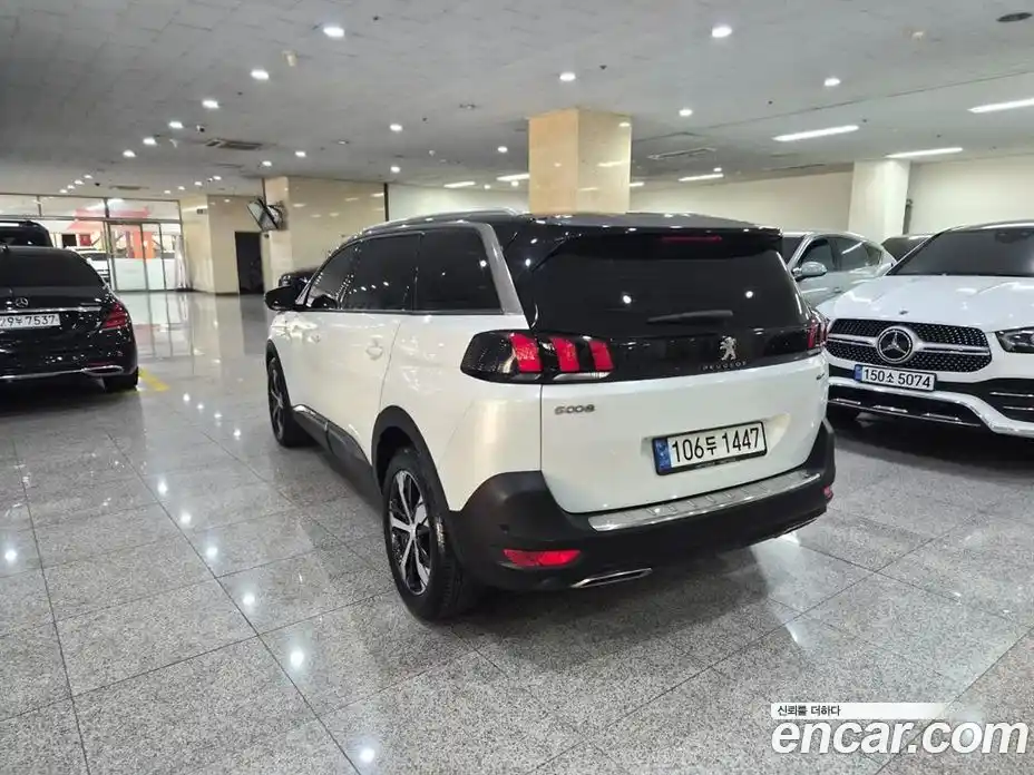 Peugeot 5008 2021 2.0 гидро в Москве № 235658, фото 3