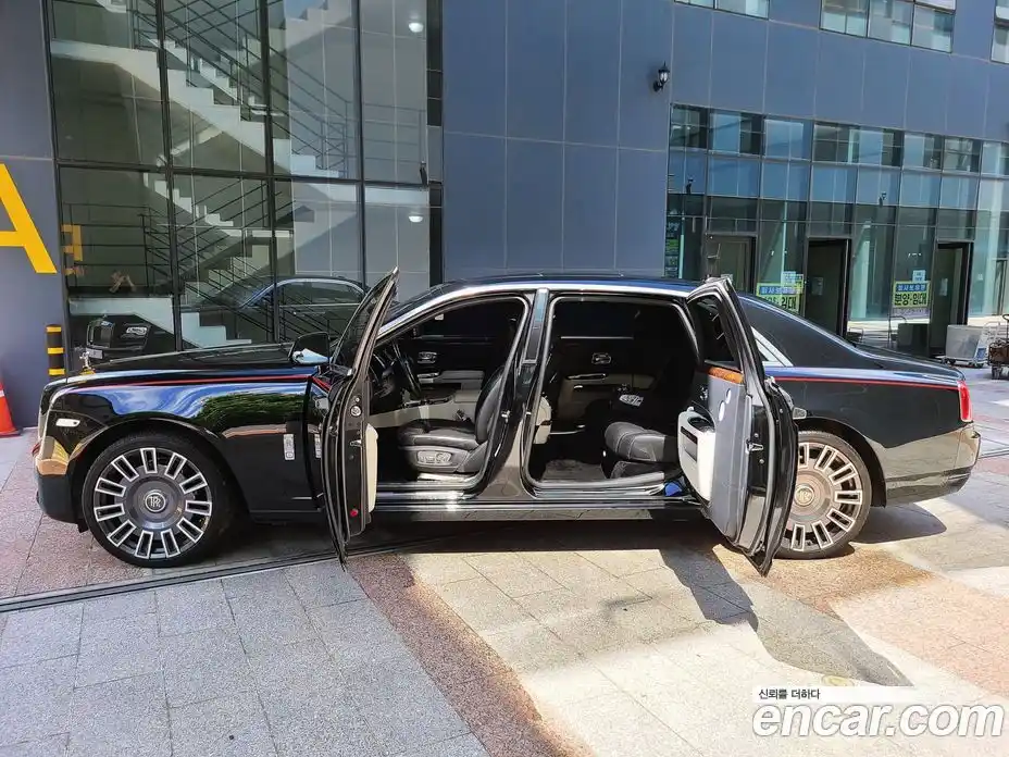 Rolls-Royce Ghost 2017 6.6 гидро в Москве № 256727, фото 4