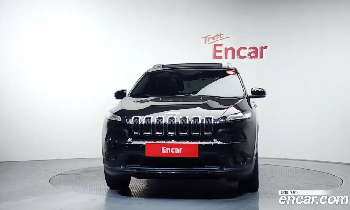Jeep Cherokee 2016 2.2 гидро в Москве № 278923, фото 3