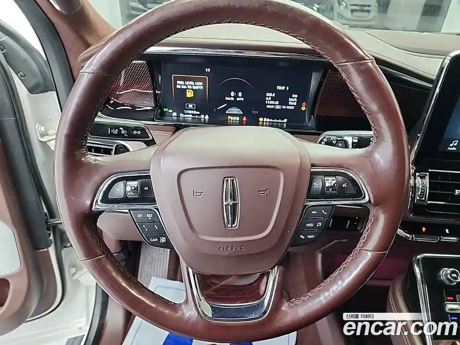 Lincoln Navigator 2019 3.5 гидро в Москве № 282696, фото 9