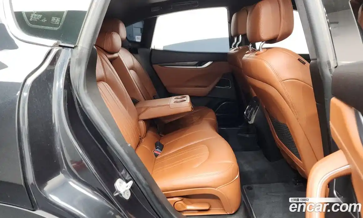 Maserati Levante 2018 3.0 гидро в Москве № 283009, фото 12