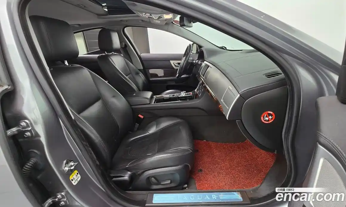 Jaguar XF 2013 3.0 гидро в Москве № 283817, фото 11