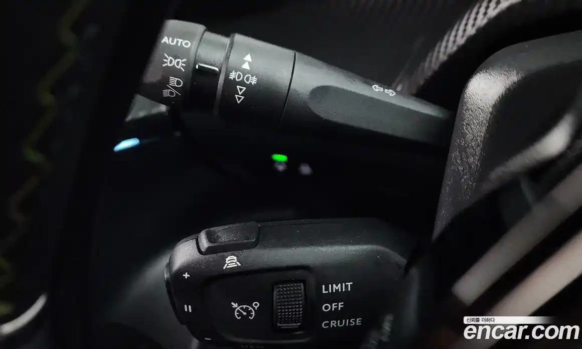 Peugeot 2008 2021 0.1 гидро в Москве № 284345, фото 14