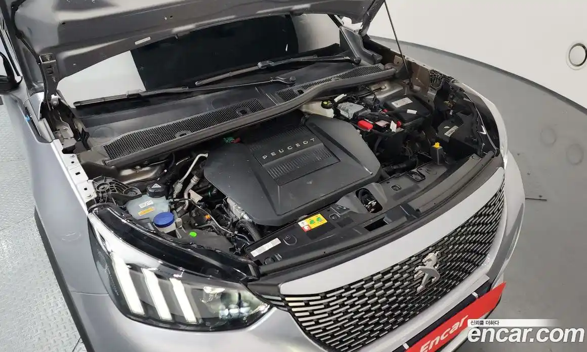 Peugeot 2008 2021 0.1 гидро в Москве № 284345, фото 6