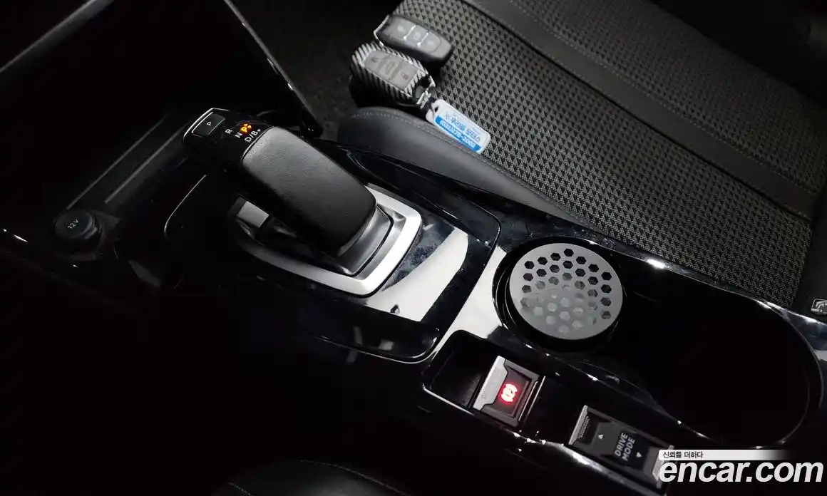 Peugeot 2008 2021 0.1 гидро в Москве № 284345, фото 9