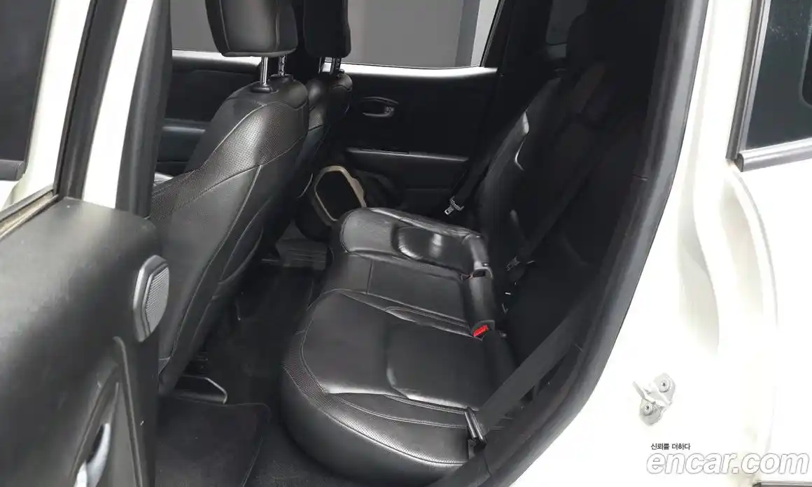 Jeep Renegade 2017 2.0 гидро в Москве № 289282, фото 12