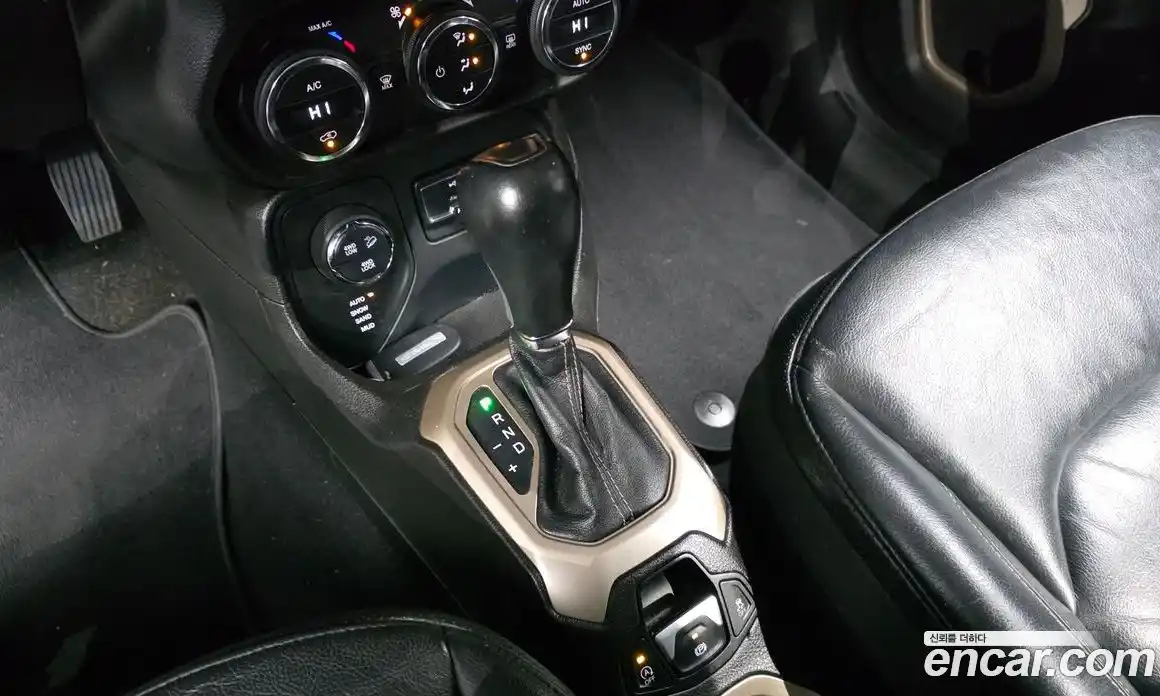 Jeep Renegade 2017 2.0 гидро в Москве № 289282, фото 9
