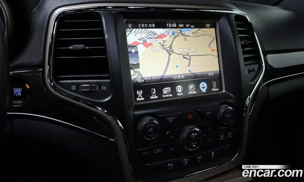 Jeep Cherokee 2015 3.0 гидро в Москве № 302456, фото 12