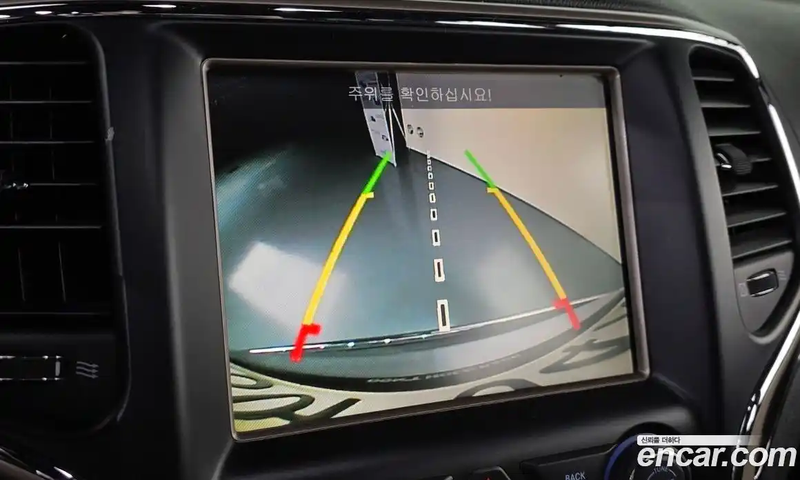 Jeep Cherokee 2015 3.0 гидро в Москве № 302456, фото 13