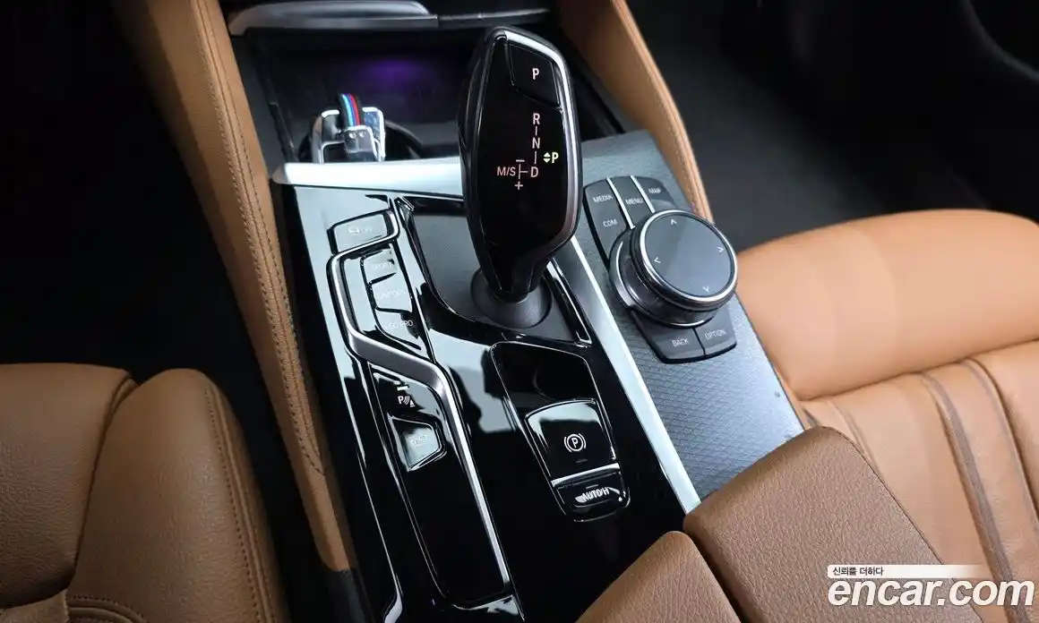 BMW 5-Series 2023 2.0 гидро в Москве, фото 9