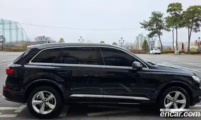 Audi Q7 2022 3.0 гидро в Москве № 312383, миниатюра 7