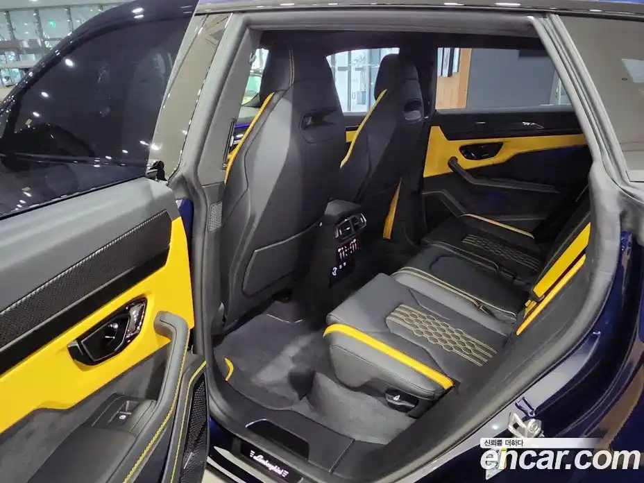 Lamborghini Urus 2025 4.0 гидро в Москве № 320705, фото 15