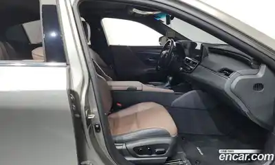 Lexus ES 2022 2.5 гидро в Москве № 329577, миниатюра 11