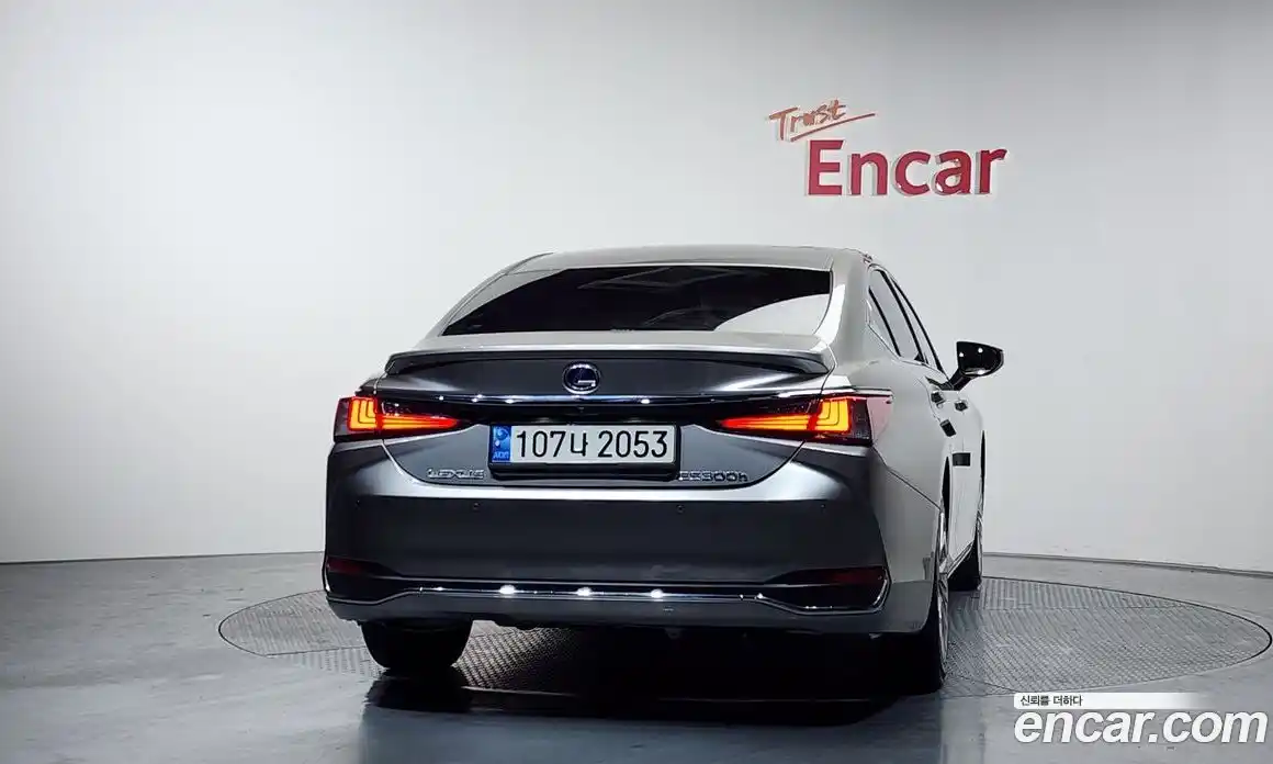 Lexus ES 2022 2.5 гидро в Москве № 329577, фото 4