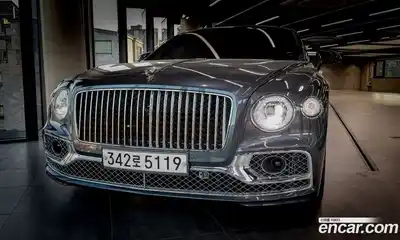 Bentley Flying Spur, 2021