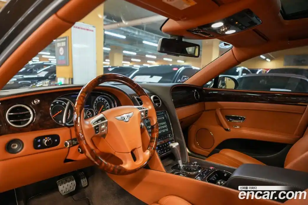 Bentley Flying Spur 2015 4.0 гидро в Москве № 387291, фото 14