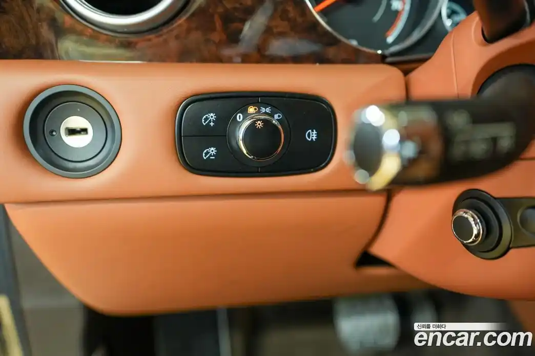 Bentley Flying Spur 2015 4.0 гидро в Москве № 387291, фото 15